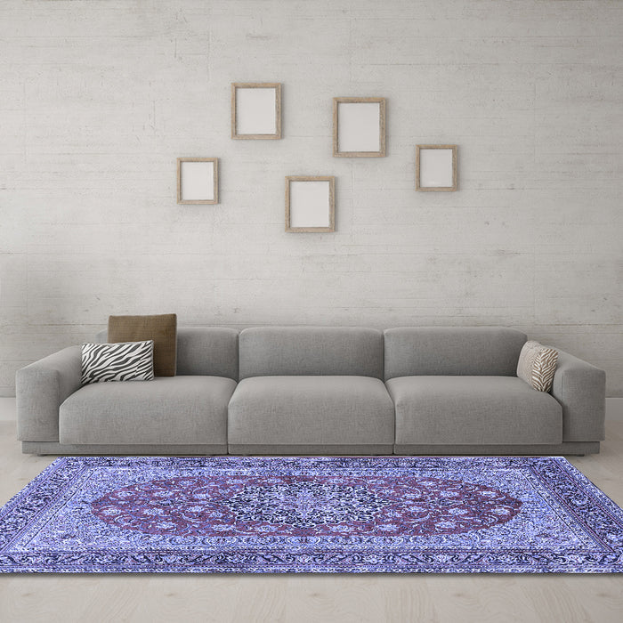 Machine Washable Persian Blue Traditional Rug in a Living Room, wshtr3544blu