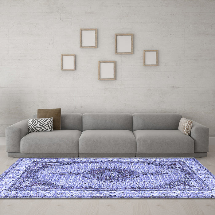 Machine Washable Persian Blue Traditional Rug in a Living Room, wshtr3546blu