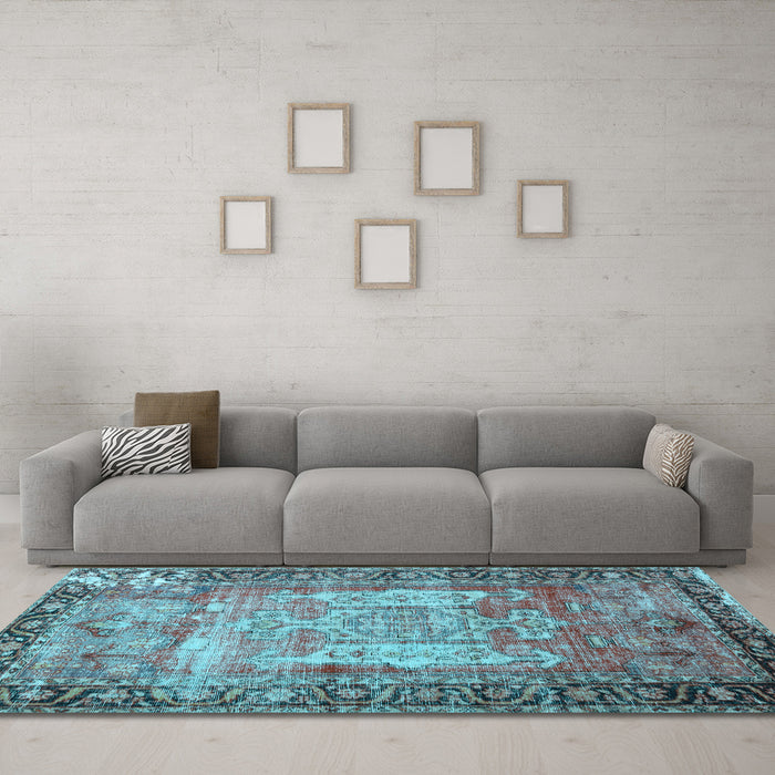 Machine Washable Persian Light Blue Traditional Rug in a Living Room, wshtr3549lblu