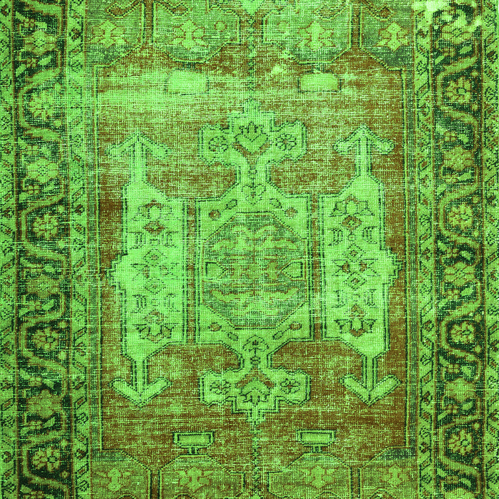 Serging Thickness of Machine Washable Persian Green Traditional Area Rugs, wshtr3549grn