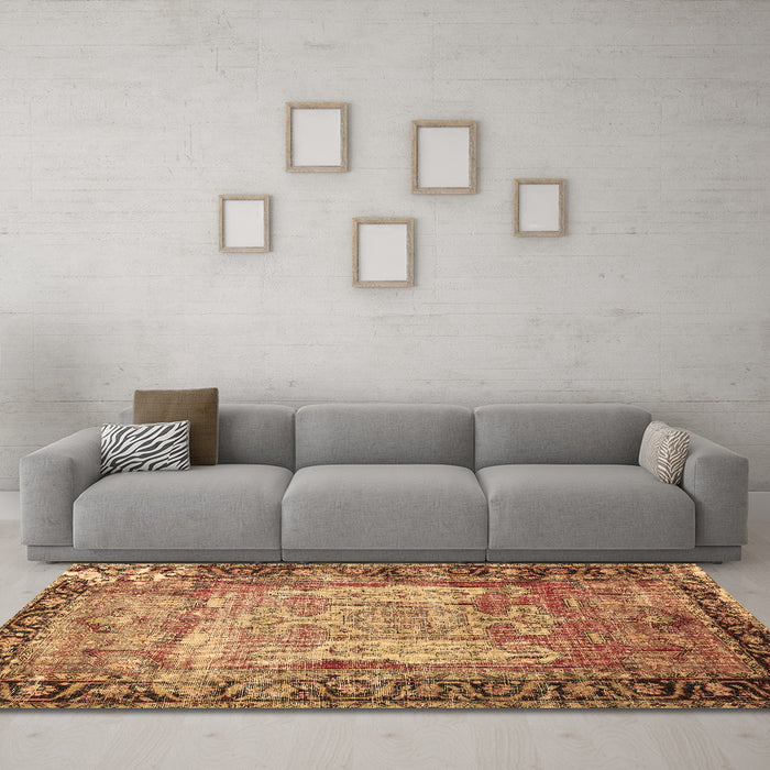 Machine Washable Persian Brown Traditional Rug in a Living Room,, wshtr3549brn