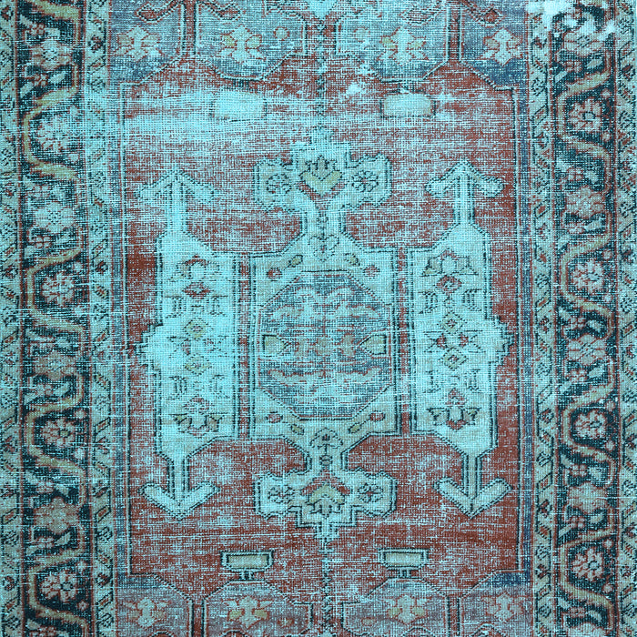 Machine Washable Persian Light Blue Traditional Rug, wshtr3549lblu