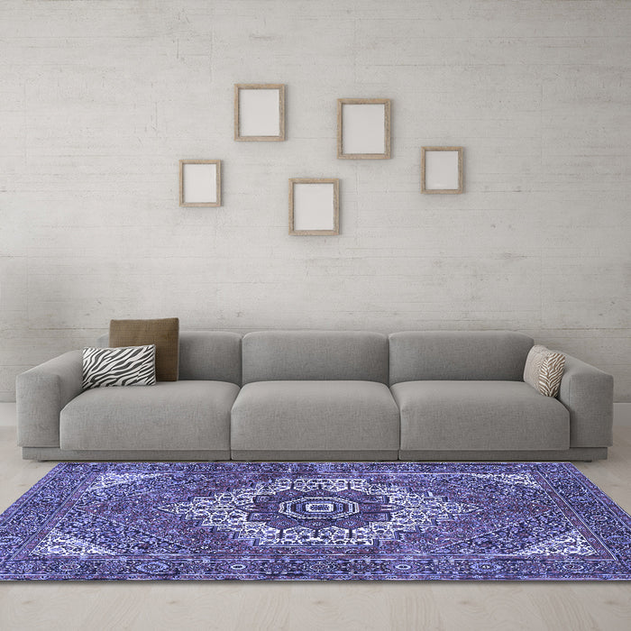 Machine Washable Persian Blue Traditional Rug in a Living Room, wshtr3552blu