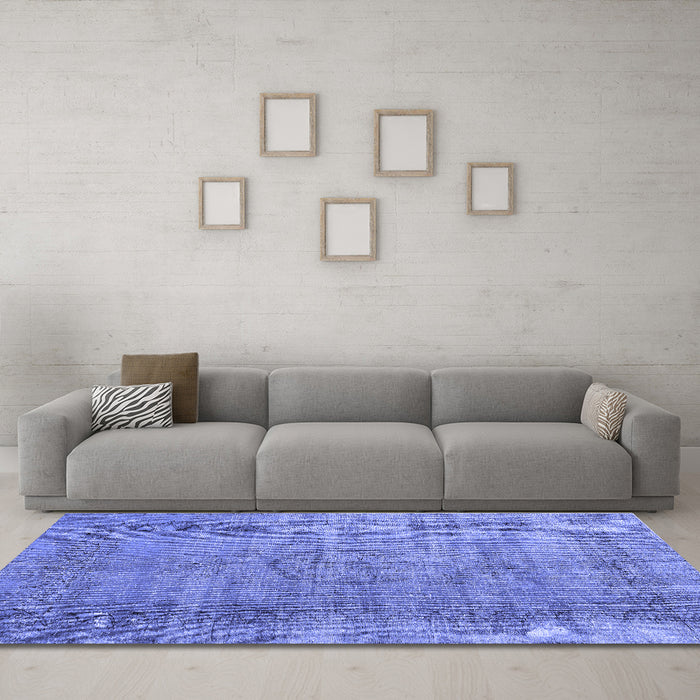 Machine Washable Persian Blue Traditional Rug in a Living Room, wshtr3556blu