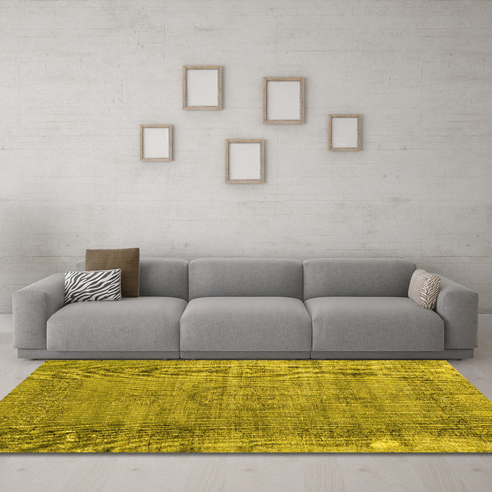 Machine Washable Persian Yellow Traditional Rug in a Living Room, wshtr3556yw