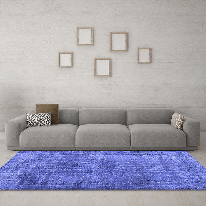 Machine Washable Persian Blue Traditional Rug in a Living Room, wshtr3560blu