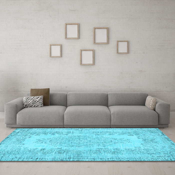 Machine Washable Persian Light Blue Traditional Rug in a Living Room, wshtr3561lblu