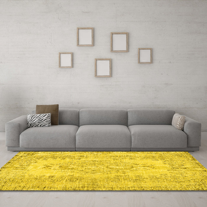 Machine Washable Persian Yellow Traditional Rug in a Living Room, wshtr3561yw