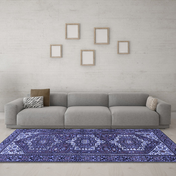 Machine Washable Persian Blue Traditional Rug in a Living Room, wshtr3563blu