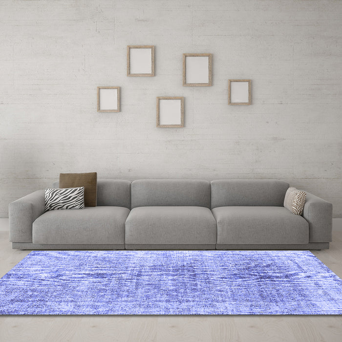 Machine Washable Persian Blue Traditional Rug in a Living Room, wshtr3568blu