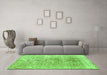 Machine Washable Persian Green Traditional Area Rugs in a Living Room,, wshtr3568grn