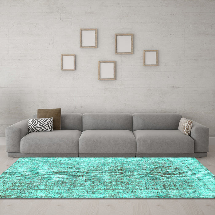 Machine Washable Persian Turquoise Traditional Area Rugs in a Living Room,, wshtr3568turq