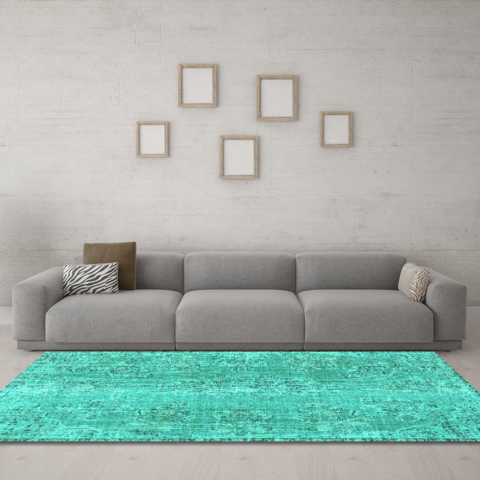 Machine Washable Persian Turquoise Traditional Area Rugs in a Living Room,, wshtr3569turq