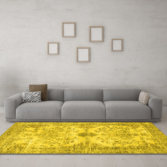 Machine Washable Persian Yellow Traditional Rug in a Living Room, wshtr3570yw