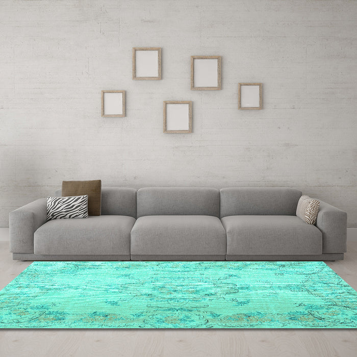 Machine Washable Persian Turquoise Traditional Area Rugs in a Living Room,, wshtr3571turq