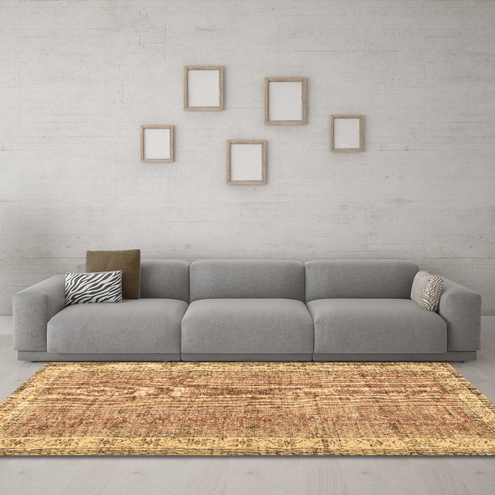 Machine Washable Persian Brown Traditional Rug in a Living Room,, wshtr3572brn