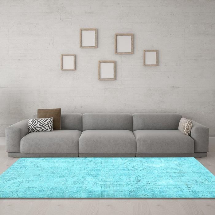 Machine Washable Persian Light Blue Traditional Rug in a Living Room, wshtr3573lblu