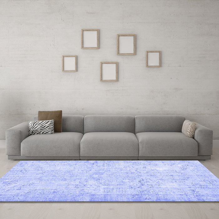 Machine Washable Persian Blue Traditional Rug in a Living Room, wshtr3573blu