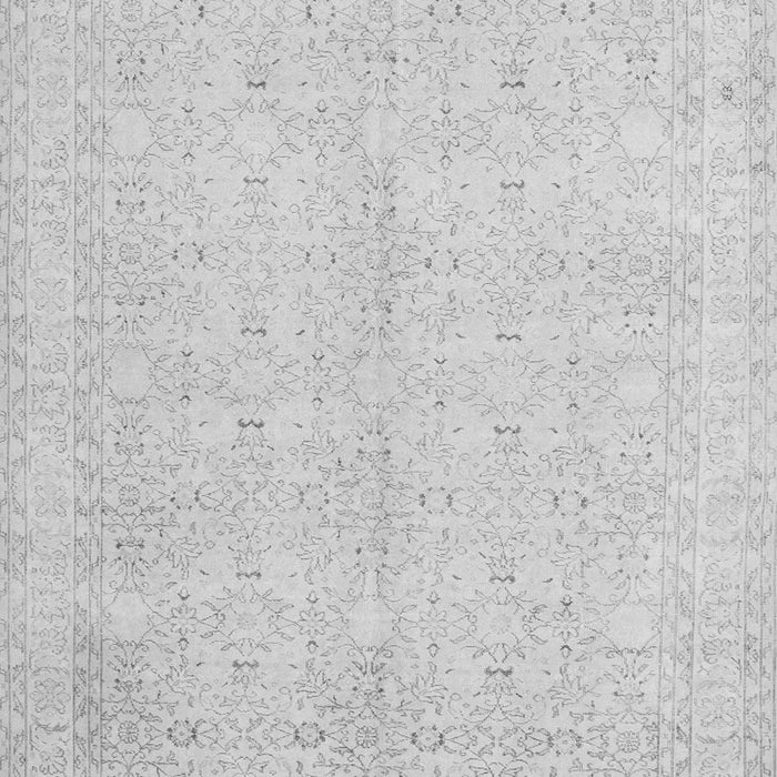 Serging Thickness of Machine Washable Persian Gray Traditional Rug, wshtr3575gry