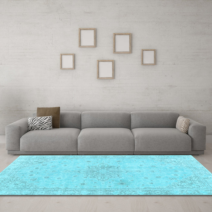 Machine Washable Persian Light Blue Traditional Rug in a Living Room, wshtr3576lblu