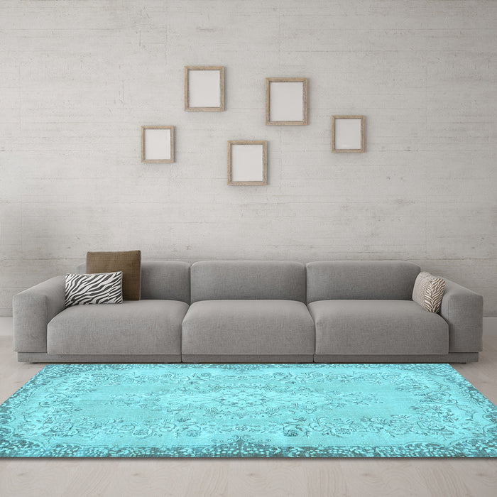 Machine Washable Persian Light Blue Traditional Rug in a Living Room, wshtr3577lblu