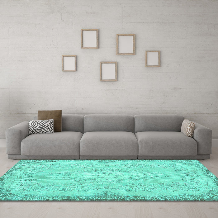 Machine Washable Persian Turquoise Traditional Area Rugs in a Living Room,, wshtr3577turq