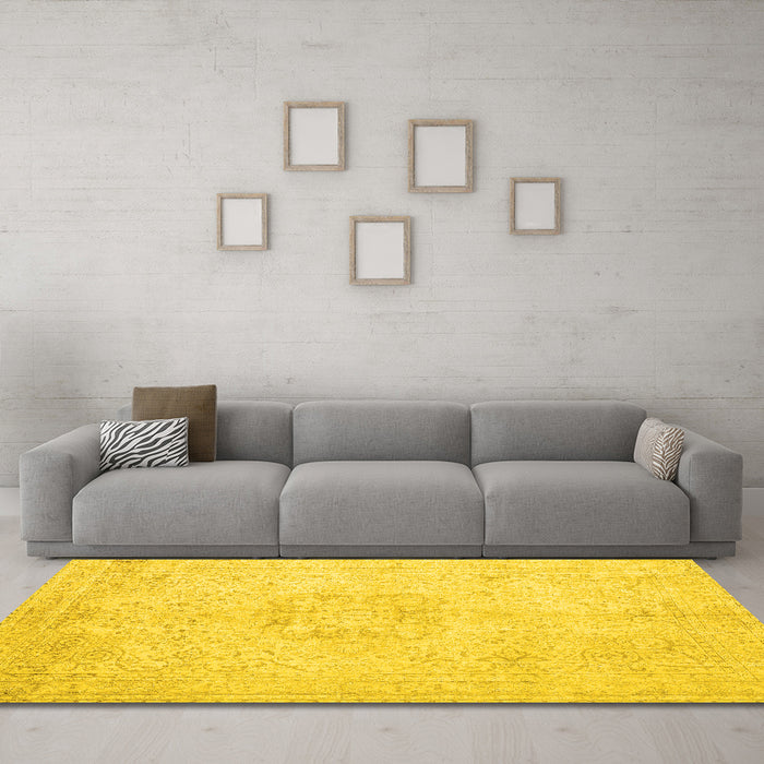 Machine Washable Persian Yellow Traditional Rug in a Living Room, wshtr3578yw