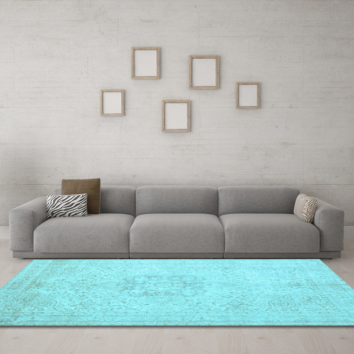 Machine Washable Persian Light Blue Traditional Rug in a Living Room, wshtr3578lblu