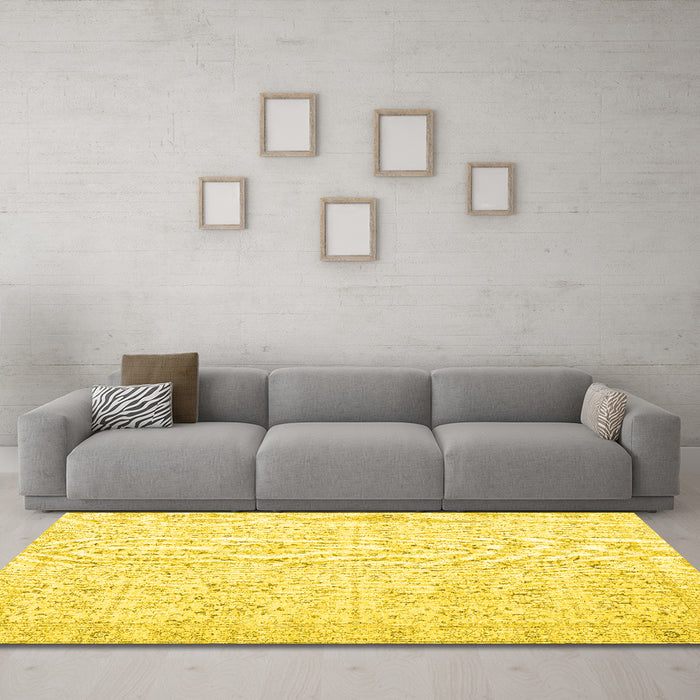 Machine Washable Persian Yellow Traditional Rug in a Living Room, wshtr3581yw