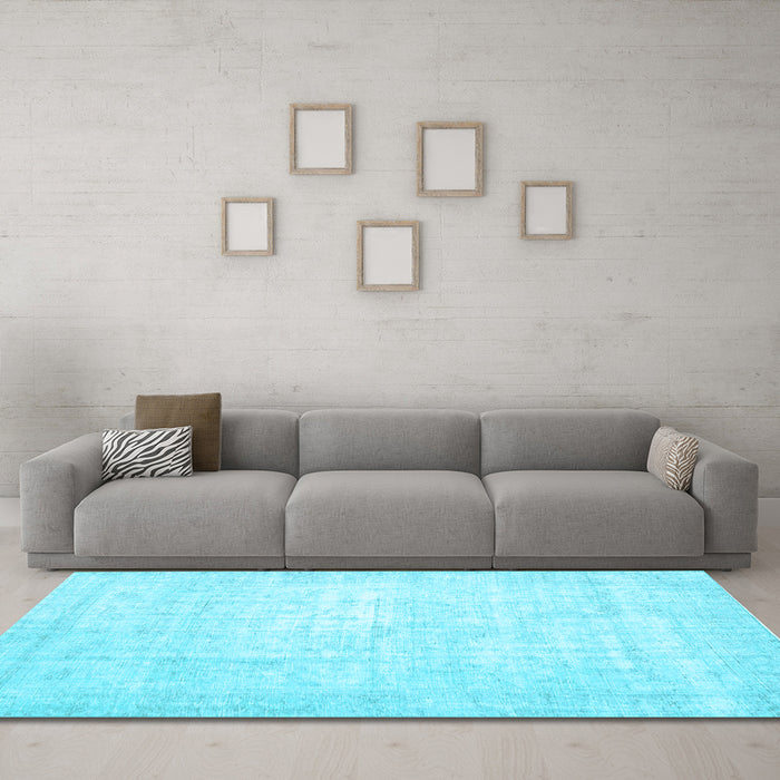 Machine Washable Persian Light Blue Traditional Rug in a Living Room, wshtr3582lblu