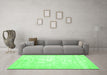 Machine Washable Persian Green Traditional Area Rugs in a Living Room,, wshtr3582grn