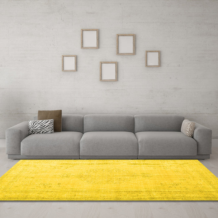 Machine Washable Persian Yellow Traditional Rug in a Living Room, wshtr3584yw