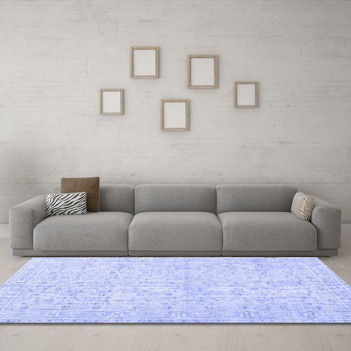 Machine Washable Persian Blue Traditional Rug in a Living Room, wshtr3585blu