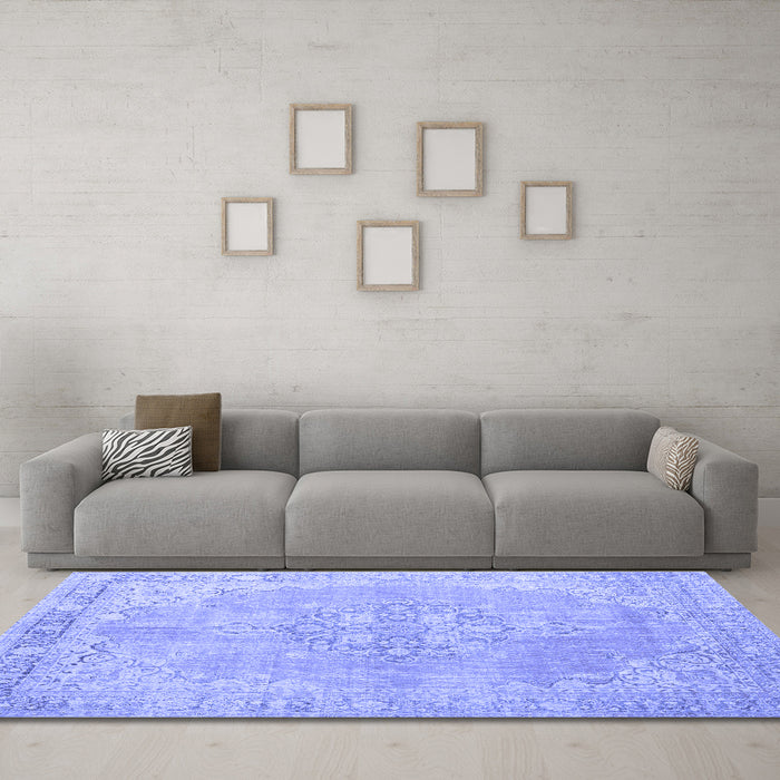 Machine Washable Medallion Blue Traditional Rug in a Living Room, wshtr3586blu