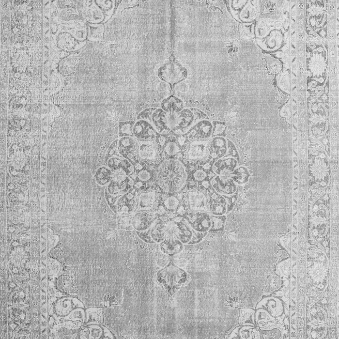 Serging Thickness of Machine Washable Medallion Gray Traditional Rug, wshtr3586gry