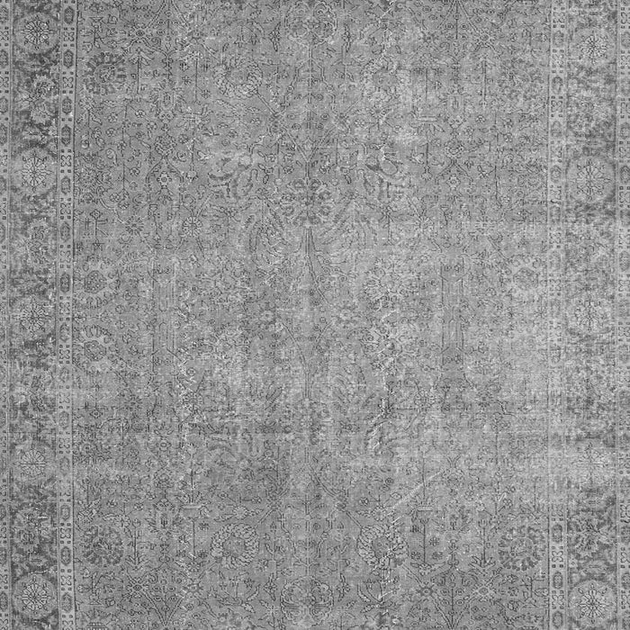Serging Thickness of Machine Washable Persian Gray Traditional Rug, wshtr3587gry
