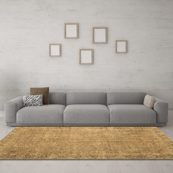 Machine Washable Persian Brown Traditional Rug in a Living Room,, wshtr3587brn