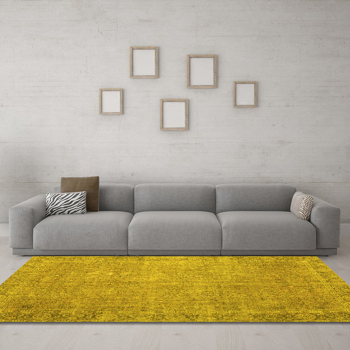 Machine Washable Persian Yellow Traditional Rug in a Living Room, wshtr3587yw
