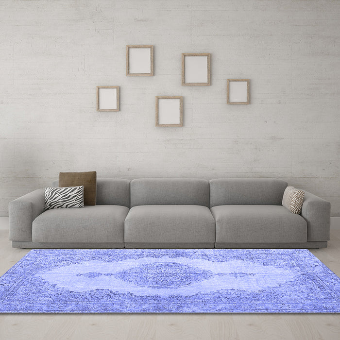 Machine Washable Persian Blue Traditional Rug in a Living Room, wshtr3589blu