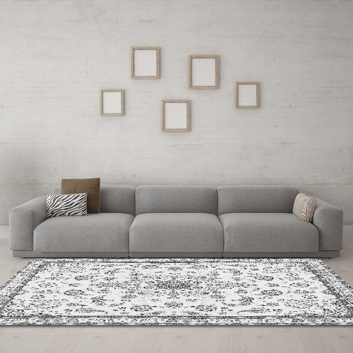 Machine Washable Medallion Gray Traditional Rug in a Living Room,, wshtr358gry