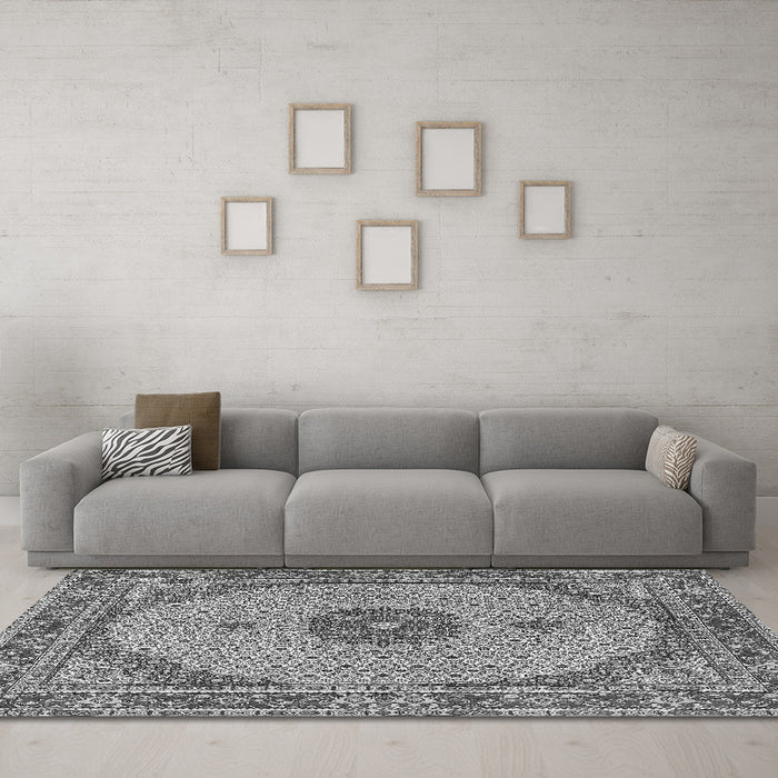 Machine Washable Medallion Gray Traditional Rug in a Living Room,, wshtr3590gry