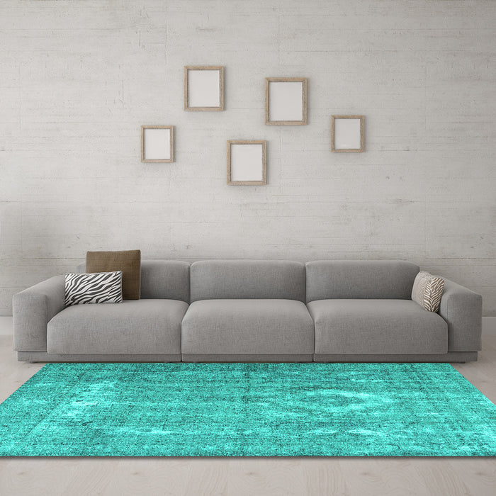 Machine Washable Persian Turquoise Traditional Area Rugs in a Living Room,, wshtr3593turq