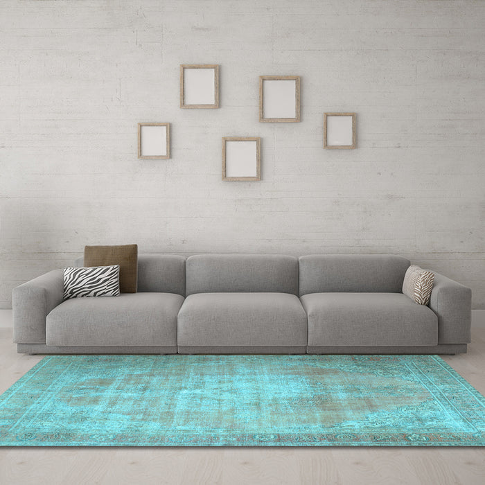 Machine Washable Persian Light Blue Traditional Rug in a Living Room, wshtr3594lblu
