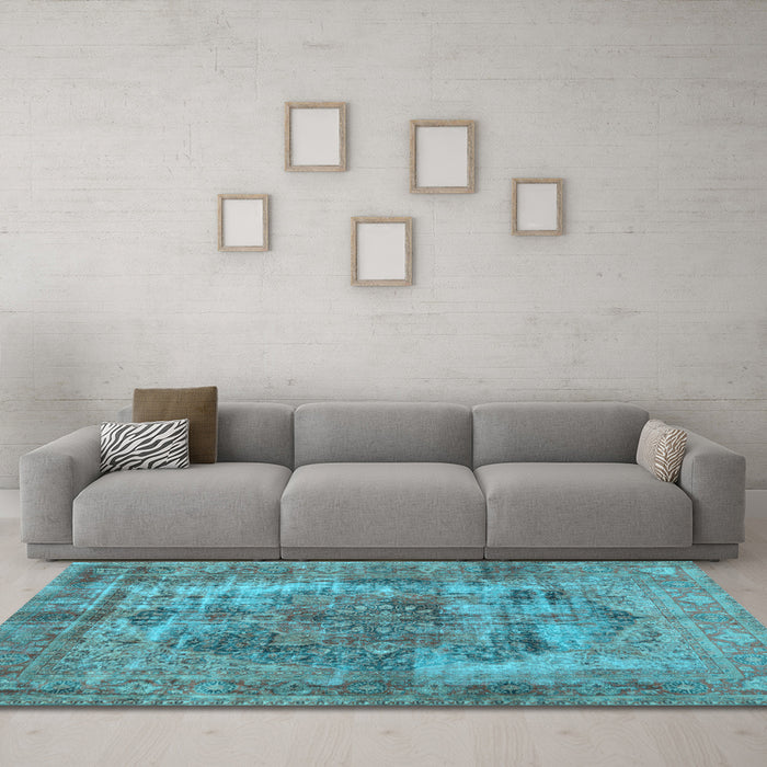 Machine Washable Persian Light Blue Traditional Rug in a Living Room, wshtr3596lblu