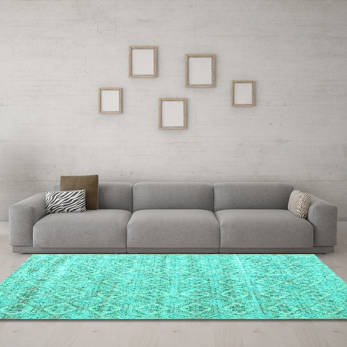Machine Washable Persian Turquoise Traditional Area Rugs in a Living Room,, wshtr3598turq