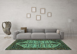 Machine Washable Persian Turquoise Traditional Area Rugs in a Living Room,, wshtr35turq