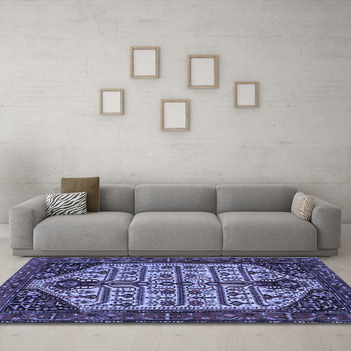 Machine Washable Persian Blue Traditional Rug in a Living Room, wshtr35blu