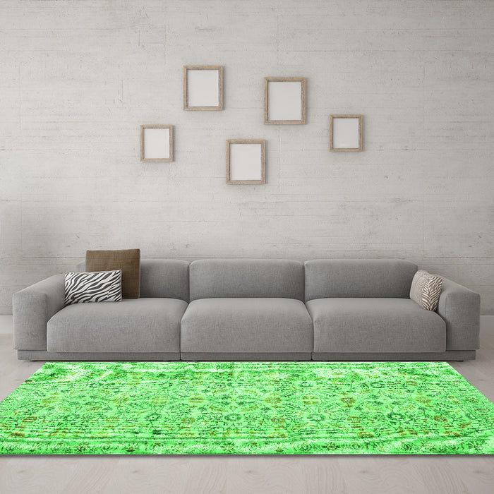 Machine Washable Persian Green Traditional Area Rugs in a Living Room,, wshtr3600grn
