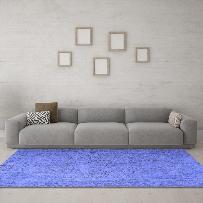 Machine Washable Persian Blue Traditional Rug in a Living Room, wshtr3602blu