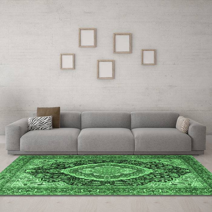 Machine Washable Persian Emerald Green Traditional Area Rugs in a Living Room,, wshtr3603emgrn